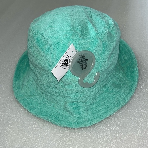 🆕 Disney Parks Bucket Hat Disney Characters Plush/Terry Green One Size - Picture 3 of 16